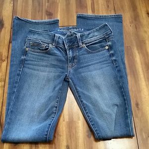 American eagle jeans